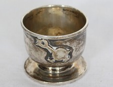 SCHÖNER ALTER EIERBECHER AUS