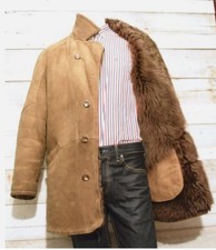 Trendiger curly Lammfellmantel