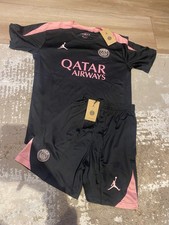 PSG Jordan schwarz pink Fußball Dri Fit Trikot Erwachsene Set - klein - neu