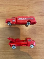 Tankwagen Und Abschleppwagen