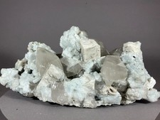 Bergkristall/Periklin/blauer