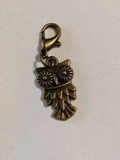Charm Anhänger   Eule  bronzefarben