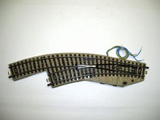 MÄRKLIN (33)  5141 M-Gleis, elektrische Bogenweiche links, gebraucht, geprüft.