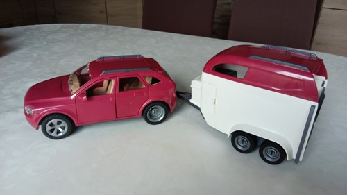 Auto mit pferdehänger - pferdehänger, von