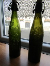 2 alte Bierflaschen -  Bautzener Brauerei / Mälzerei - Sachsen - Prägeglas