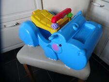 FISHER PRICE Baby Rutschfahrzeug Nilpferd Hippo Lauflernhilfe Laufwagen Motorik