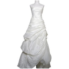 Ladybird, Hochzeitskleid