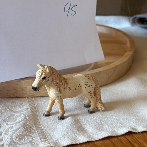 Figur von schleich - figur,