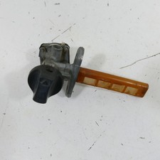 Suzuki GSX 600 F Benzinhahn Tankanschluß 79234