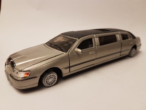 Kinsmart lincoln town car - town,