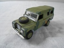 " Land-Rover Series III 109