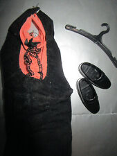 32) ALTER VINTAGE BARBIE KEN PARTY TIME OVERALL MATTEL+SCHWARZE SCHUHE+BÜGEL  
