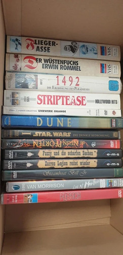 Karton dvd und vhs zum - dvd's,