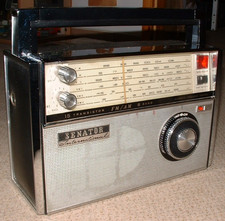 Weltempfänger Kofferradio SENATOR International, guter Zustand + Empfang, Quelle