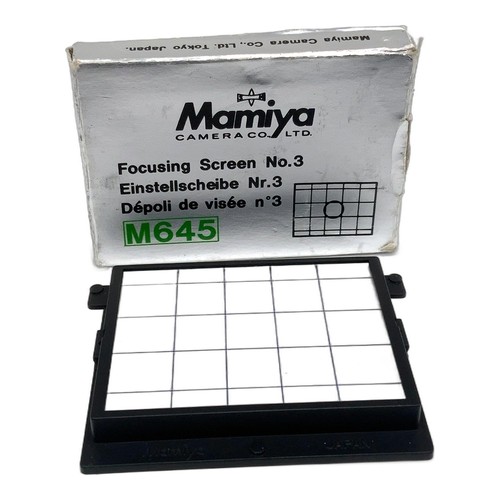 Mamiya focusing screen 3 - focusing,