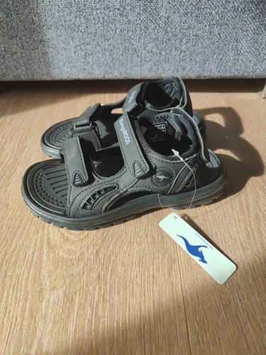 Sandalen kangaroos neu - neu, schwarz