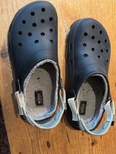 Crocs comfort Herren schwarz Gr. 11 gefüttert