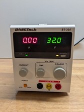 BASETech BT-305 30V/5A 150W Linear-Labornetzgerät / Labornetzteil
