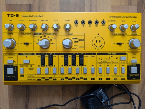 Behringer analog bass - analog,