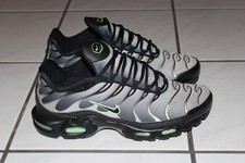 NIKE AIR MAX PLUS TN - Particle Grey Vapour Green - Gr. 45 - NIKE ID CZ7552-001