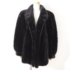 Echter dunkler Nerz Pelz