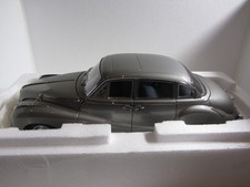 1:18 Autoart Millennium Bmw 502 2.6 Luxus Neu OVP Autoart