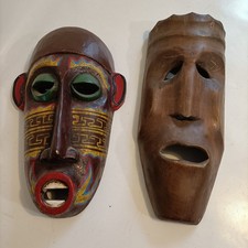 2 alte afrikanische Masken