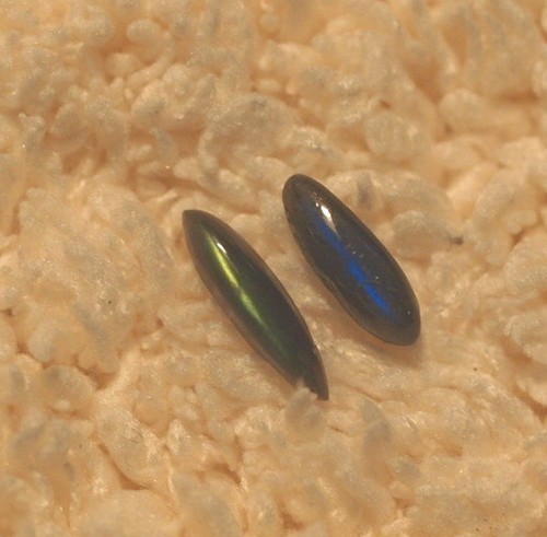 Spektrolith navette cabochon - 2,