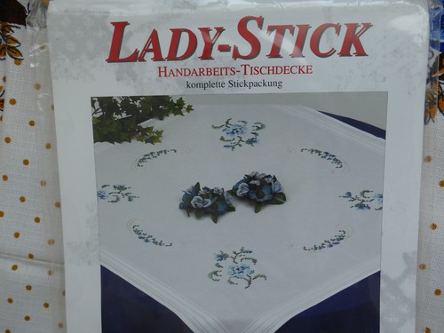 Stickpackung mitteldecke - stickpackung,