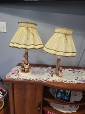 VINTAGE GOEBEL TABLE HUMMEL