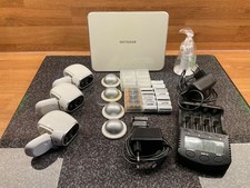 Netgear Arlo Überwachungssystem Basis 3 Kameras Zubehör