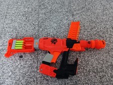 Nerf Nailbiter,Nerf Gun Mit Schulterstütze, Laufverlängerung sowie 16 Pfeilen