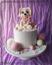 Süßer Hund als Cake Topper