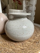 Vintage Keramik Kugel Vase cremeweiß beige gesprenkelt 10cm markiert? Handarbeit