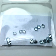 Lot 16 x Zirkon hellblau Rundschliff min. 1,6 Karat ca. 2,5mm unbehandelt natürl