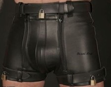 HERREN LEDER KEUSCHHEITSSHORTS (FESSELN KEUSCHHEITSSHORTS) VORHÄNGESCHLÖSSER (kostenlos)