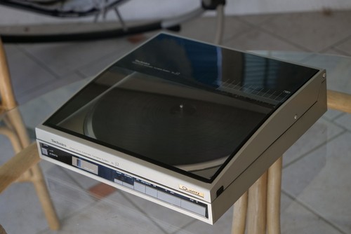 Technics quartz - sl-j2,