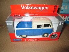 ca 1:36  bis 1:40  VW Bus t1