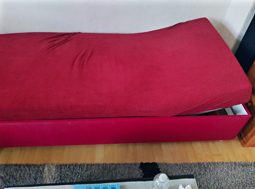 Schlafsofa rot einfarbig