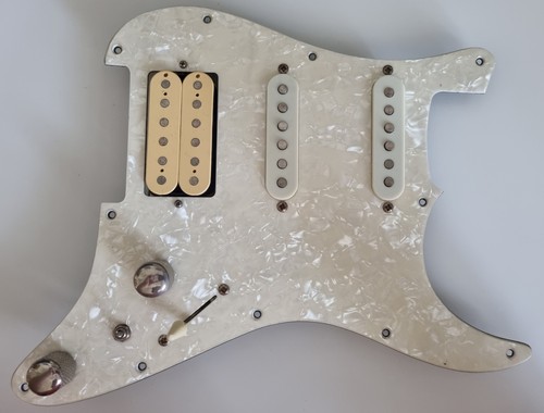 Vintage stratocaster pickguard - stratocaster,