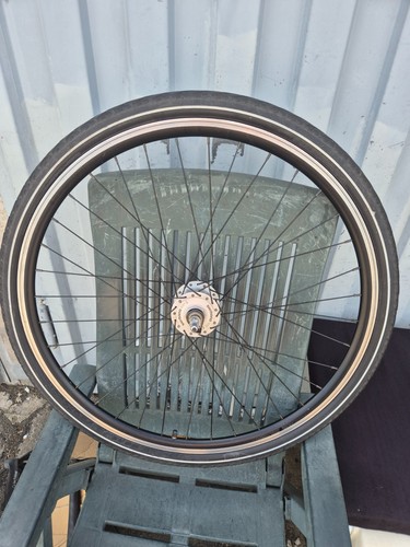 Vorderrrad mit nabendynamo - 28",