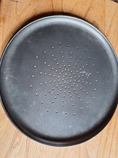 Pizzablech 32cm mit Löcher Durchmesser 31-32 cm  gebraucht