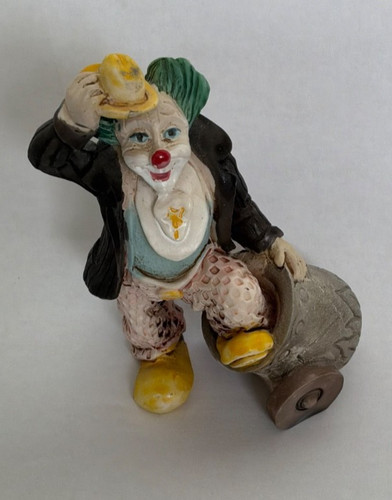 Clown aus einem trichter - einem,