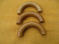 Möbelgriffe 3Stück,   ( Eiche ? )  Lochabstand ca. 64mm