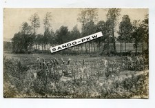 Fotokarte 1.WK,Französicher Soldatenfriedhof,Gefangene heben Gräber aus