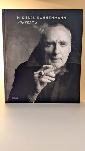 Dannemann portraits distanz - dannemann., portraits.