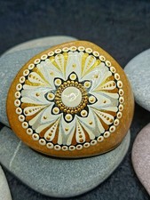 Bemalter Stein, Mandala