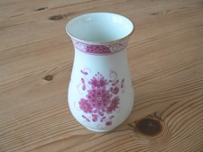 Feine kleine Vase Kaiser Porzellan Petersburg Weiß mit Blumenmotiv Nr.25