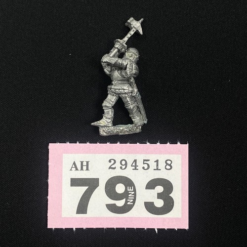 C26 man arms with pole - man-at-arms, pole-axe