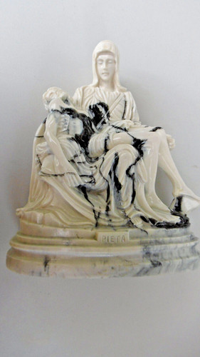Pieta statue aus porzellan - pieta,